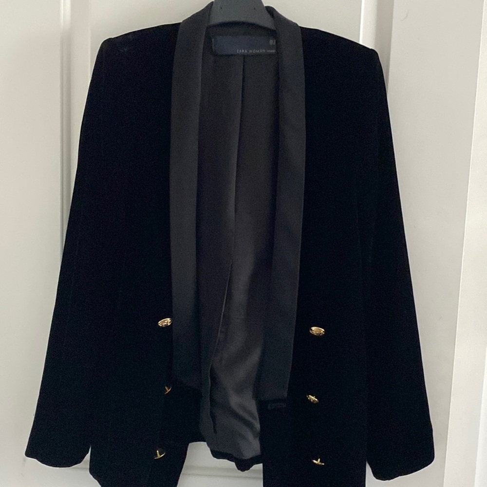 Zara velvet blazer